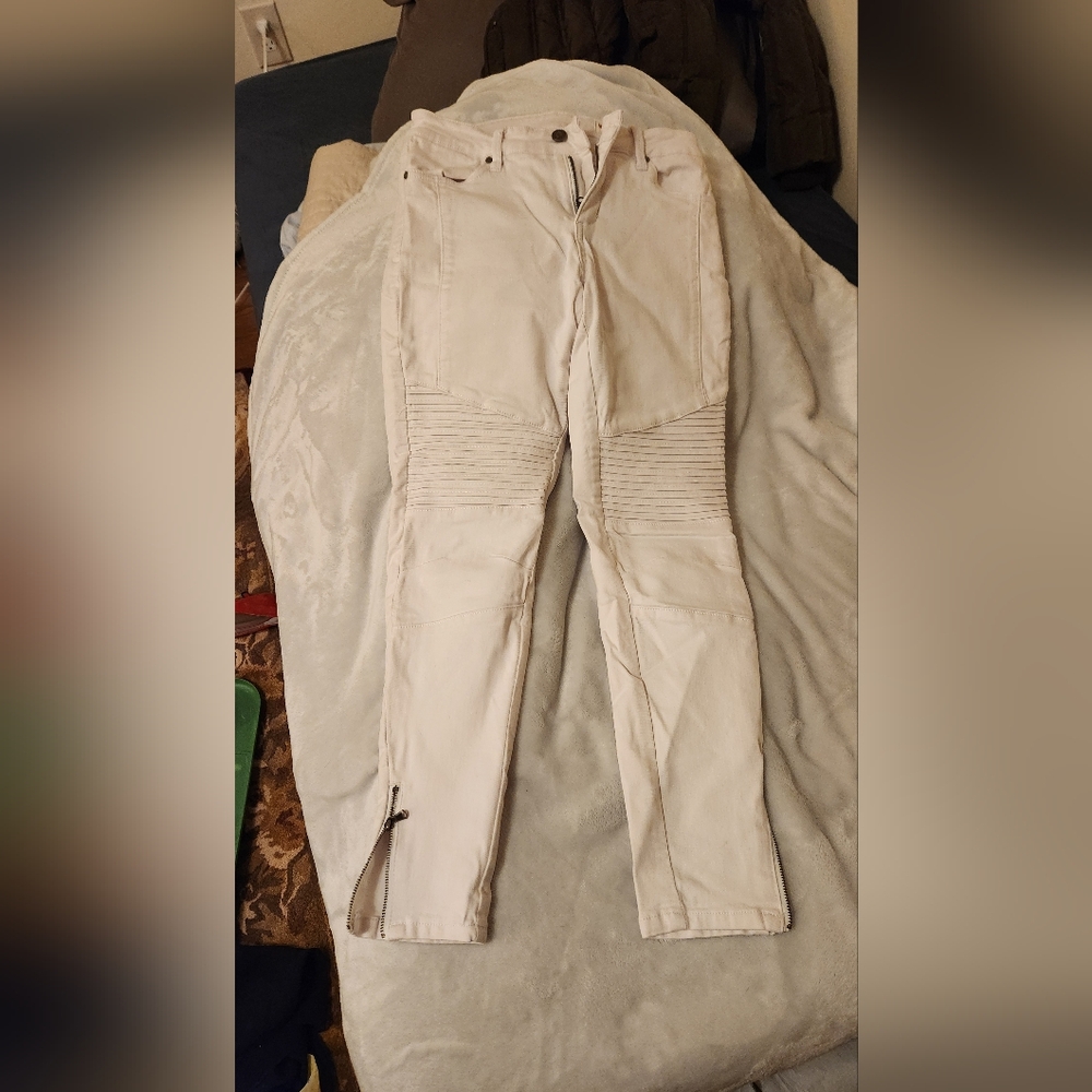 Moto Skinny Jeans